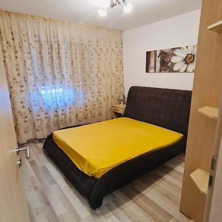 Bacovia Cazare Coresi Apartment Brasov Bagian luar foto