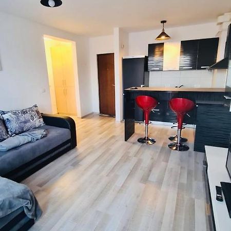 Bacovia Cazare Coresi Apartment Brasov Bagian luar foto