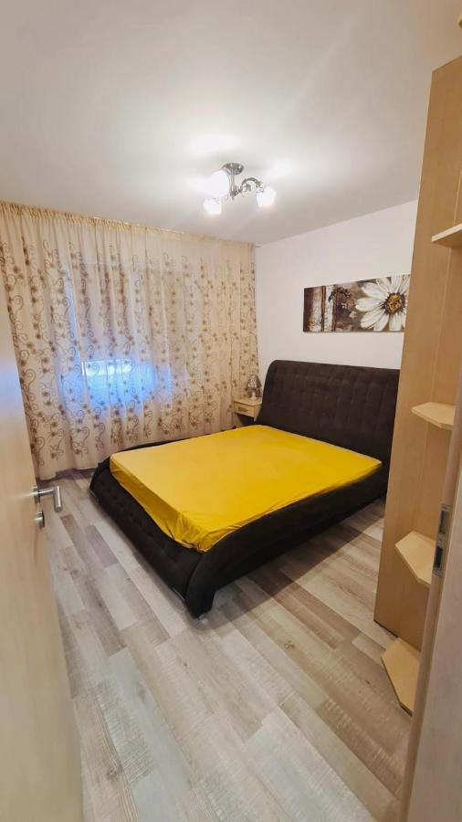 Bacovia Cazare Coresi Apartment Brasov Bagian luar foto