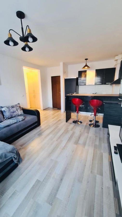 Bacovia Cazare Coresi Apartment Brasov Bagian luar foto